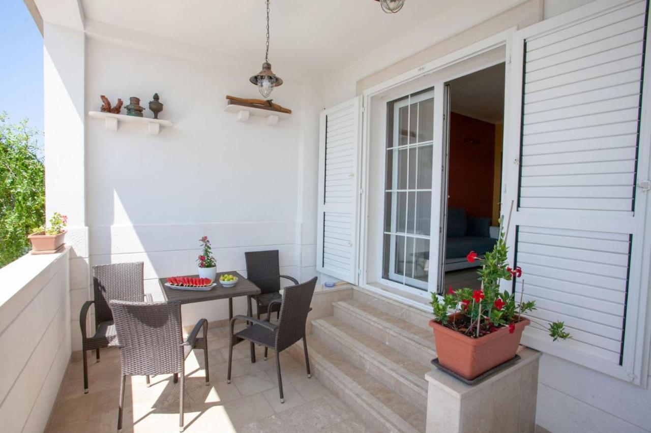 Dispet Apartment Dugi Rat Exterior photo